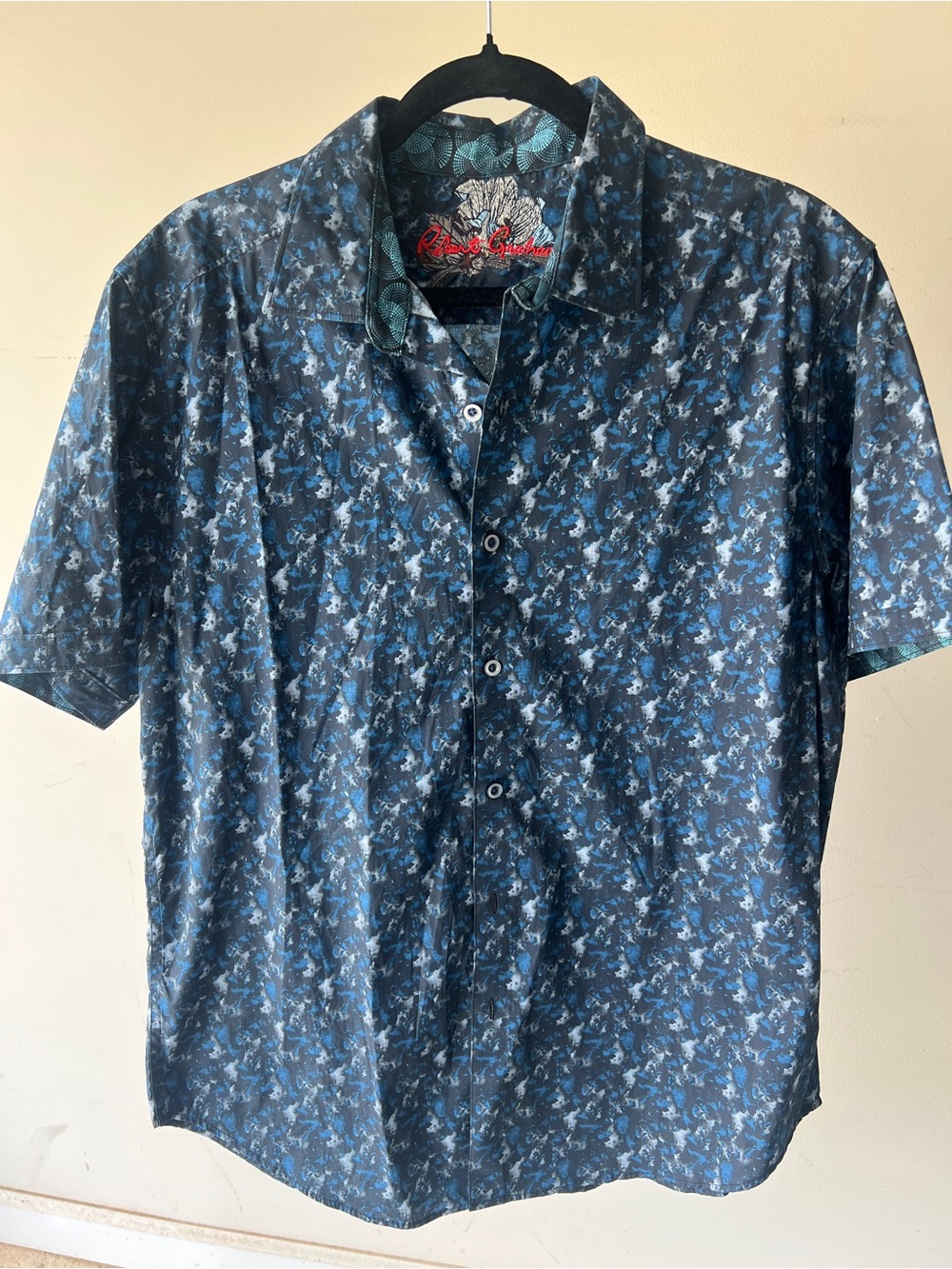 Robert Graham Navy and Light Blue Floral Short-Sleeve Button-Down
